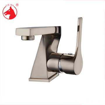 Prix ​​attractif nouveau type robinet de lavabo couleur or